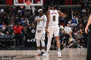 崭露头角 崭露头角